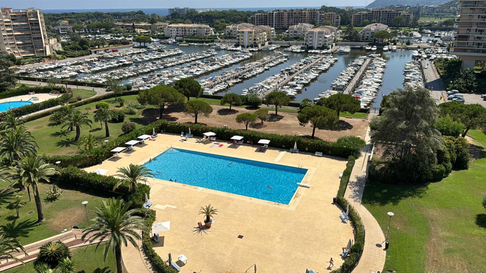 Appartement T3 De Standing Vue Mer Et Marina Mandelieu Eksteriør bilde