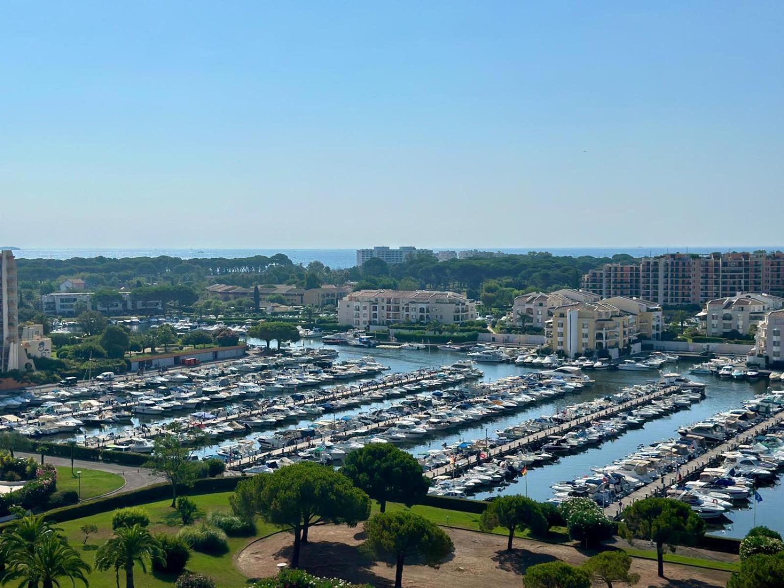 Appartement T3 De Standing Vue Mer Et Marina Mandelieu Eksteriør bilde